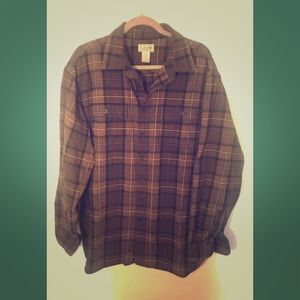 Men’s L.L. Bean XLT flannel button down shirt